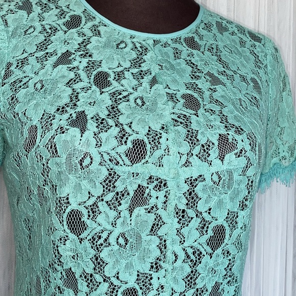 COPY - (2) BCBGMaxAZRIA “Evia” lace, peplum, unlined, short sleeves (1.) Med (2… - Picture 9 of 16